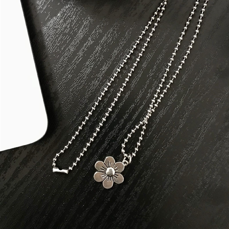 Dây Chuyền Mặt Hình Gấu 22 Mặt Trời Phong Cách Harajuku Dễ Phối Đồ Dành Cho Nam