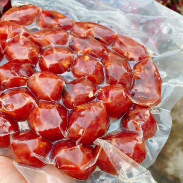 Trọng lượng 1kg xuất xứ Gò Công thời gian sử dụng 3 tháng lạp xưởng xưởng hồ lô là lạp xưởng tươi được làm với.........