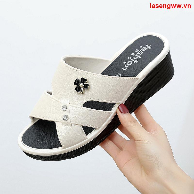 Dép Sandal Đế Dày Chống Trượt Thời Trang Mùa Hè Dành Cho Phụ Nữ Trung Niên