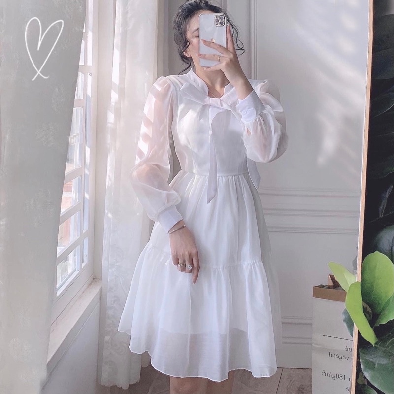 Đầm váy trắng tầng nơ cổ tay dài