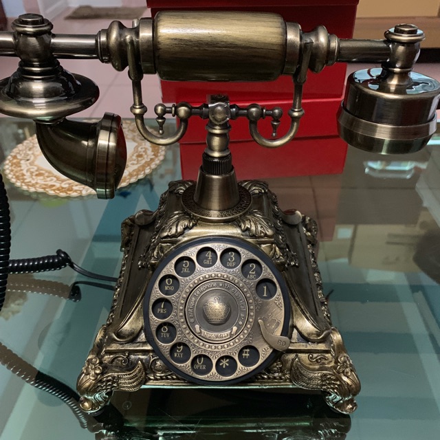 Điện thoại bàn cổ điển phong cách Châu Âu
