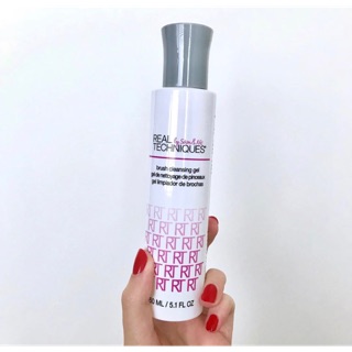 Real Techniques Nước giặt cọ Brush Cleansing Gel SALE 50% !!