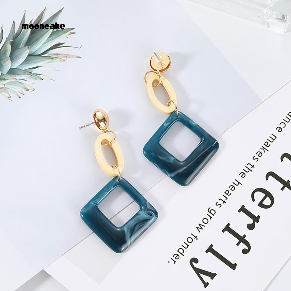 Hoa tai dáng dài thời trang dành cho nữ