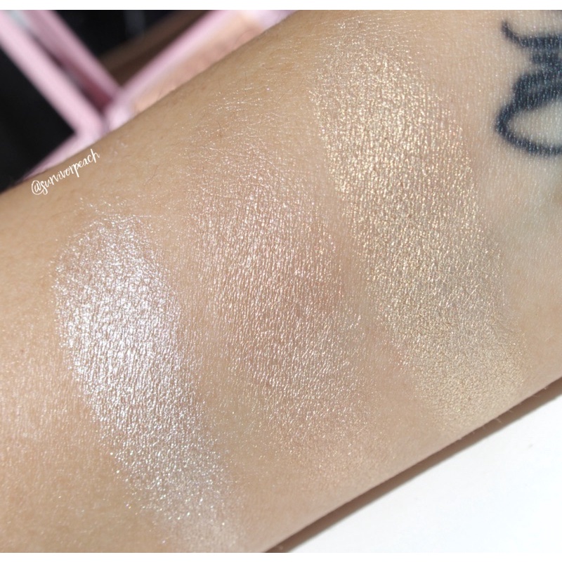 Phấn bắt sáng KYLIE Highlighter - Ice Me Out SALE 60% !!