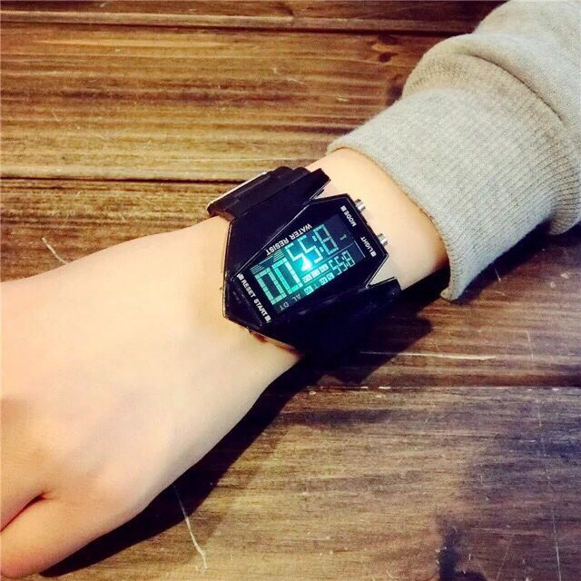 Đồng hồ thời trang nam nữ thể thao Led phi thuyền LQL126 | BigBuy360 - bigbuy360.vn