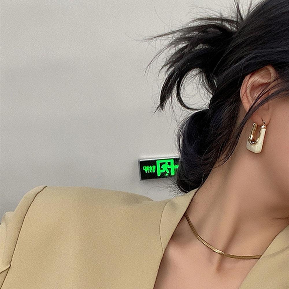 Bông Tai Hình Búa Vuông Bằng Nhựa Trong Suốt Màu Hổ Phách Dành Cho Nữ