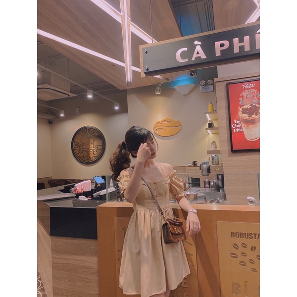 Vá mollynista size M