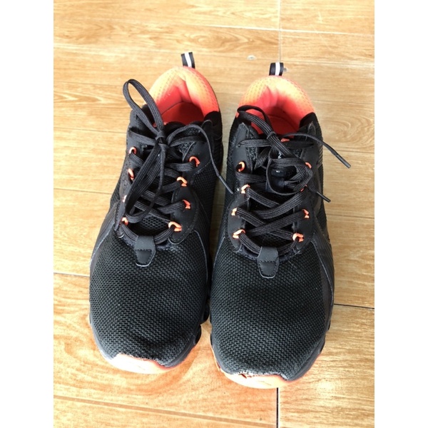 Giày thể thao 2hand