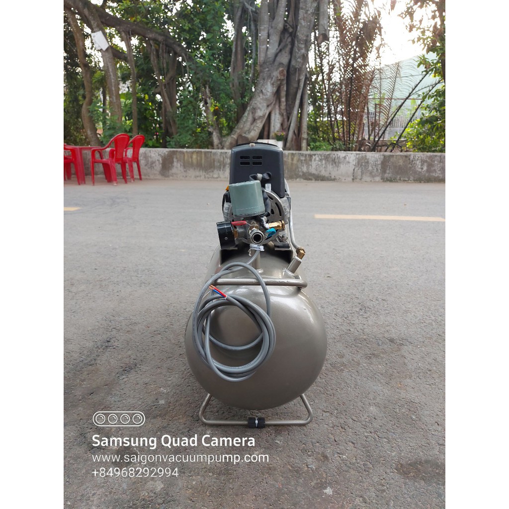 Máy nén khí HITACHI OILFREE BEBICON Air Receiver  HITACHI, Ltd. Tokyo Japan