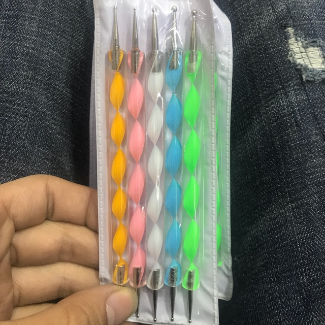 Set bút chấm bi