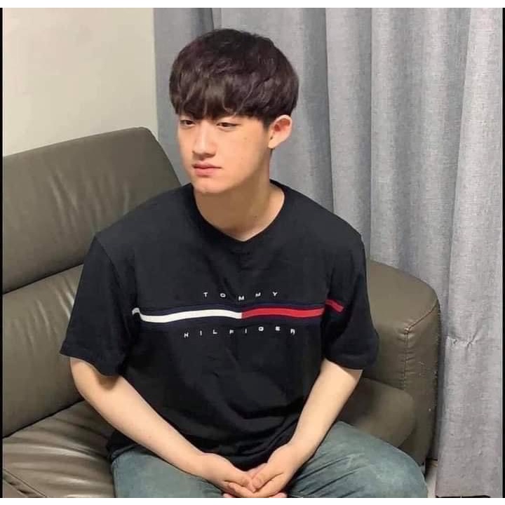 Áo thun nam nữ Tommy Hilfiger Essential Flag Logo T-Shirt Hàng Chính Hãng