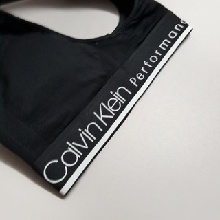 Áo sport bra Calvin Klein Performance xịn