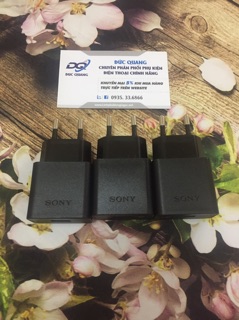 sạc nhanh sony UCH12-QC 3.0