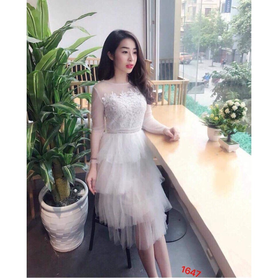 ĐẦM TAY DÀI XÒE TẦNG PHỐI REN LƯỚI