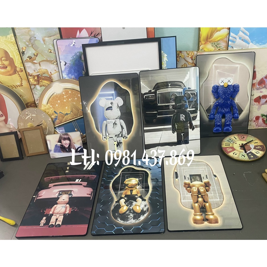 Tranh Gấu Bearbrick Tráng Gương Cao Cấp, Kaws Toy Treo Tường /game/ Gaming / Robot/ Siêu Anh Hùng