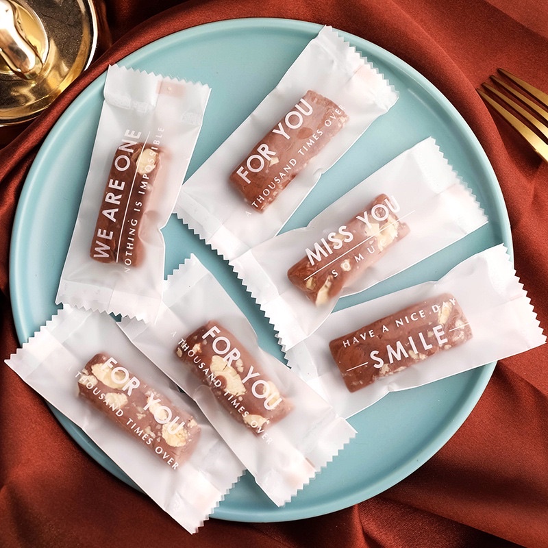 Túi đựng kẹo nougat trắng mờ 3.5x8cm