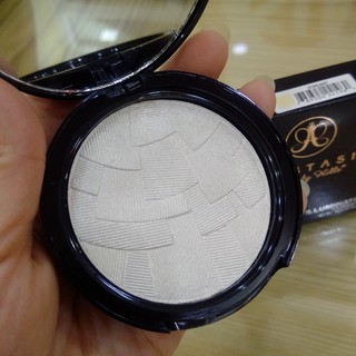 Phấn bắt sáng Anastasia
