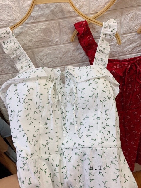 XẢ HÀNG - VÁY ĐŨI HOA 2 DÂY BÈO VAI MS17389