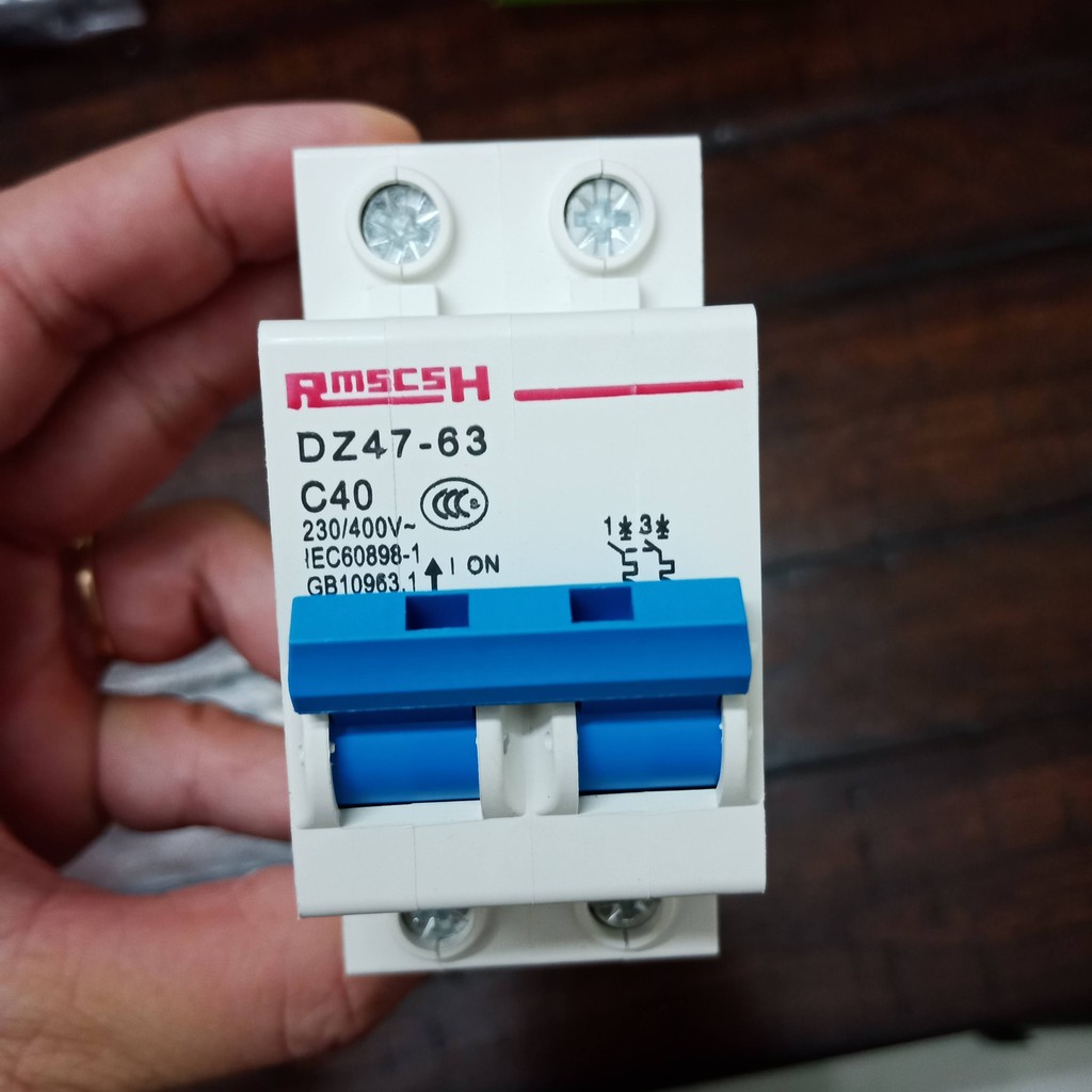 [RMSCSH] Aptomat, cầu dao điện, CB  1 pha 2 cực 20A, 40A 220VAC - Chất lượng cao