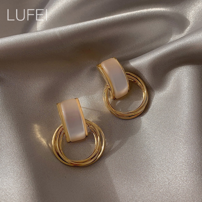 Bông tai tròn mạ bạc phong cách Hàn Quốc