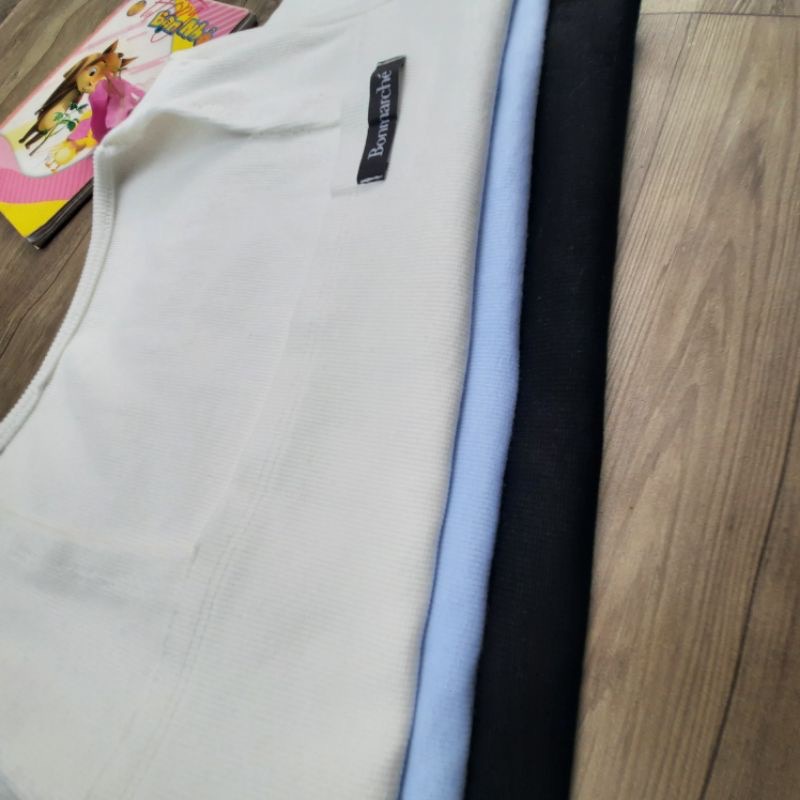 Áo croptop logo cổ vuông tay ngắn chất thun gân phong cách Hàn Quốc dễ thương, áo croptop xinh | BigBuy360 - bigbuy360.vn