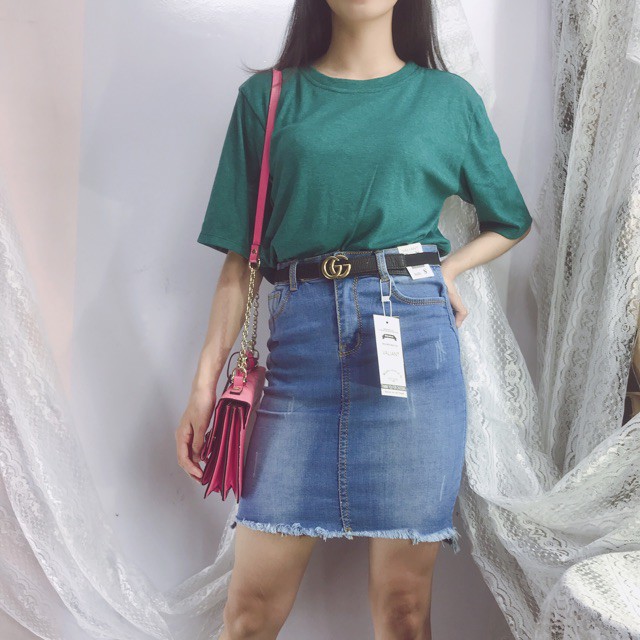 Chân váy jean ôm xẻ sau
