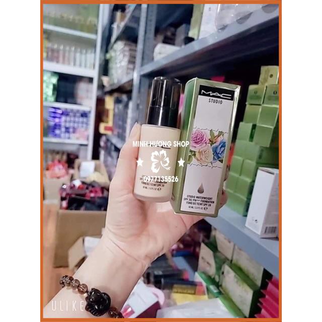 Kem nền WATER spf 30+ dạng vòi xịt như ảnh