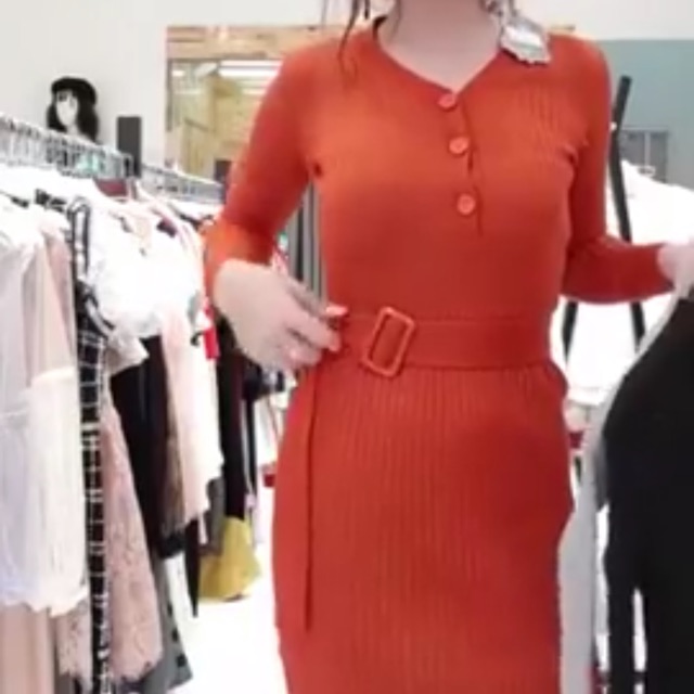 Váy len body
