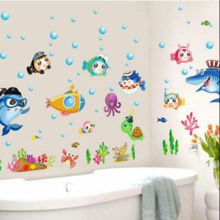 Decal dán tường Đàn cá ngộ nghĩnh