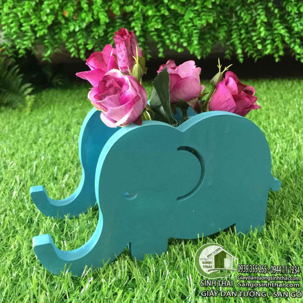 Hộp gỗ đựng bút, cắm hoa hình chú voi màu xanh