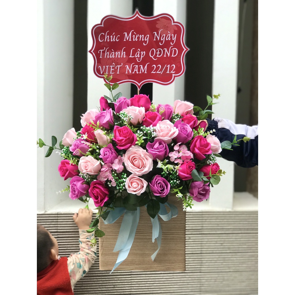 Lẵng hoa sáp thơm chúc mừng sinh nhật, ngày 22/12, 20/10,20/11, 8/3 khai trương, kỷ niệm, tri ân... shop hoa Gà handmade