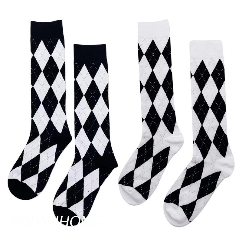 Đôi vớ dài qua gối họa tiết sọc caro trắng đen phong cách Harajuku thời trang mùa thu cho nữ