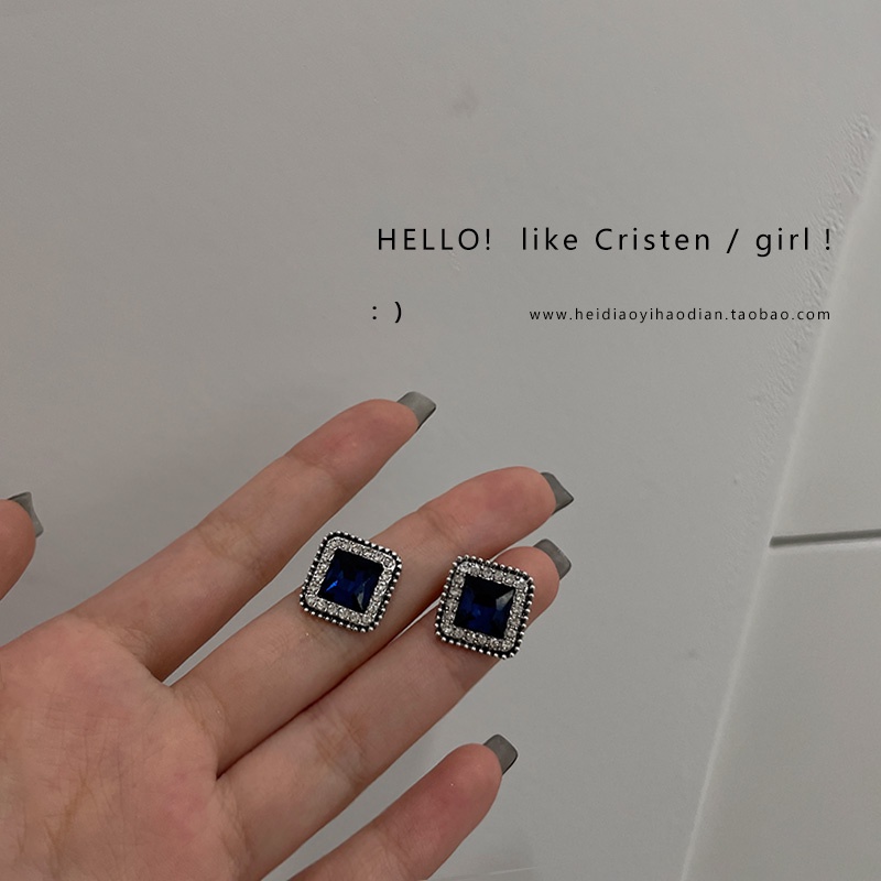 Khuyên tai bạc S925 đính đá zircon xanh dương kiểu Pháp retro nữ tính