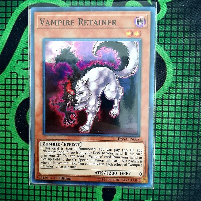 THẺ BÀI YUGIOH NEAR MINT -Vampire Retainer - DASA-EN002 - Super Rare 1st Edition