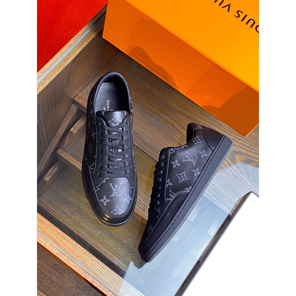 Giày sneakers nam cao cấp da thật Louis Vuitton LV thiết kế nam tính với họa tiết mang phong cách cổ điển