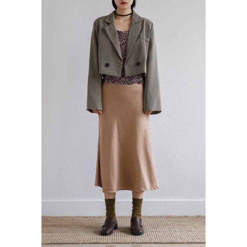 Chân váy lụa midi