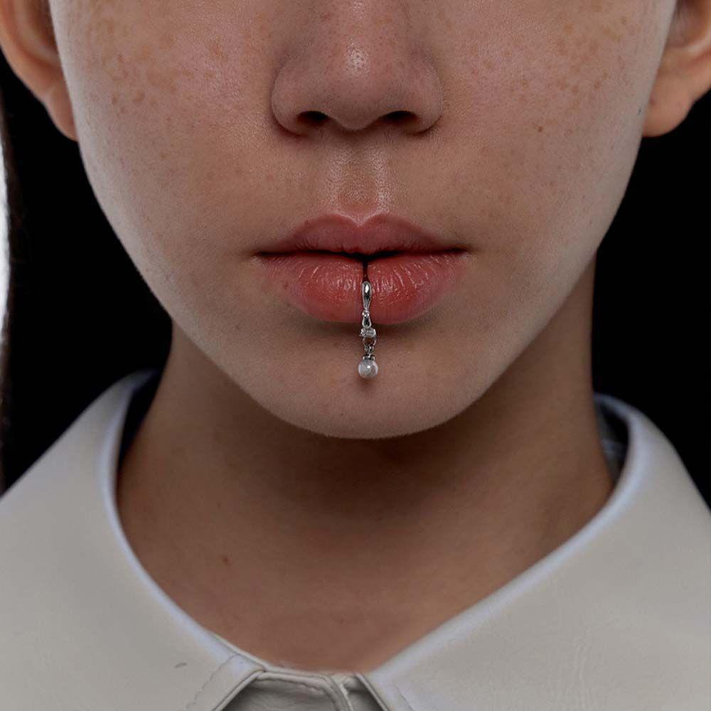 Khuyên Tai Dạng Kẹp Hình Chữ C Bằng Hợp Kim Đính Hạt Giả Ngọt Ngào Cho Nữ MXMUSTY