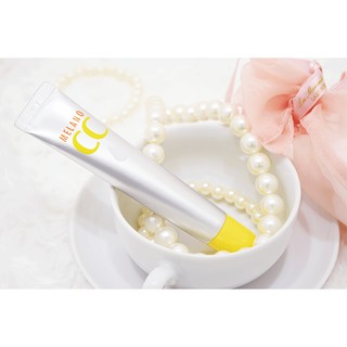 Serum Rohto Melano CC Intensive Anti-Spot Essence!
