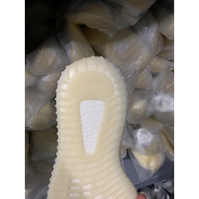 [Sẵn Hàng] (Ảnh chụp thật tại shop) giày sneaker yeezy trắng (nam/nữ) .