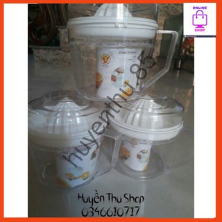 Dụng cụ vắt cam bằng nhựa