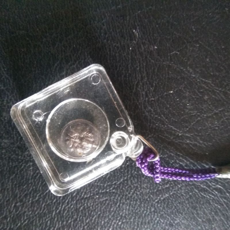 Móc khóa hạt nhựa