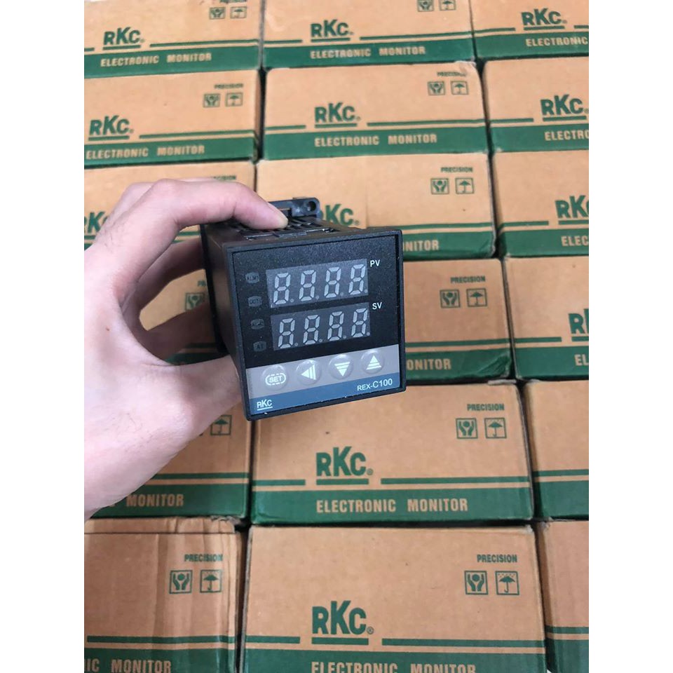 Đồng hồ nhiệt độ 220V Relay