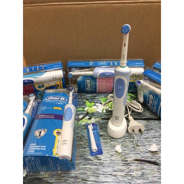 Free Ship Bàn chải điện Oralb Braun Vitality chính hãng trẻ em và người lớn