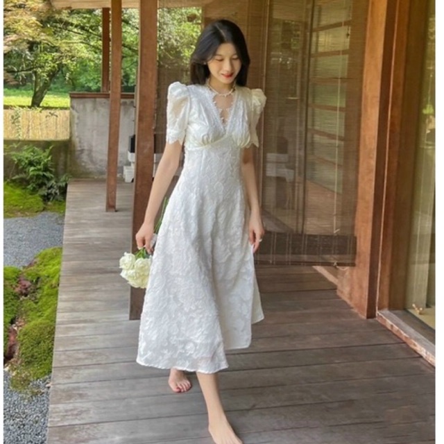 Váy trắng cổ ren tiểu thư nơ lưng sang trọng Lyjin