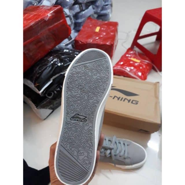 Giày nam xám lộn hãng LINING