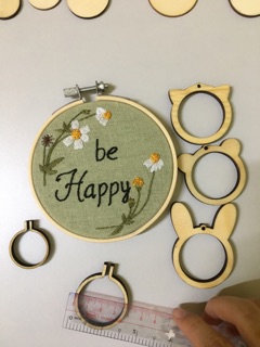 [Thanh lý] Móc khoá thêu diy/Khung mini