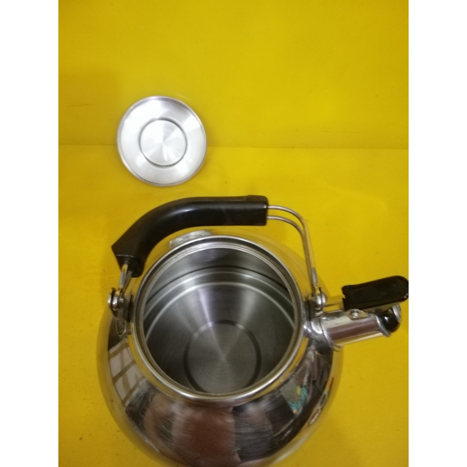 Ấm inox có còi hú nội địa Nhật (3.6L) (414), Dùng được bếp từ