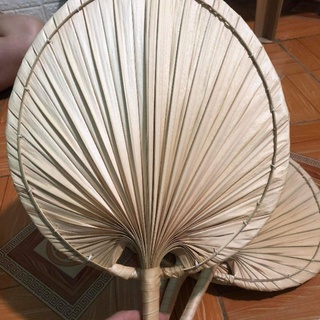 Quạt lá cọ cầm tay decor trang trí