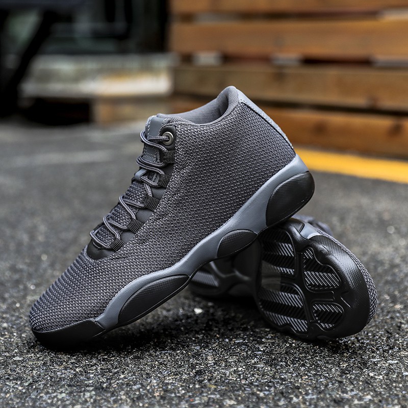 Anti-slip basketball sport shoes for men