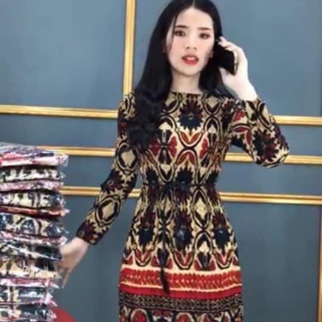 Váy thổ cẩm